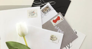 Täydelliset postimerkit hääkutsuille ja kiitoskorteille